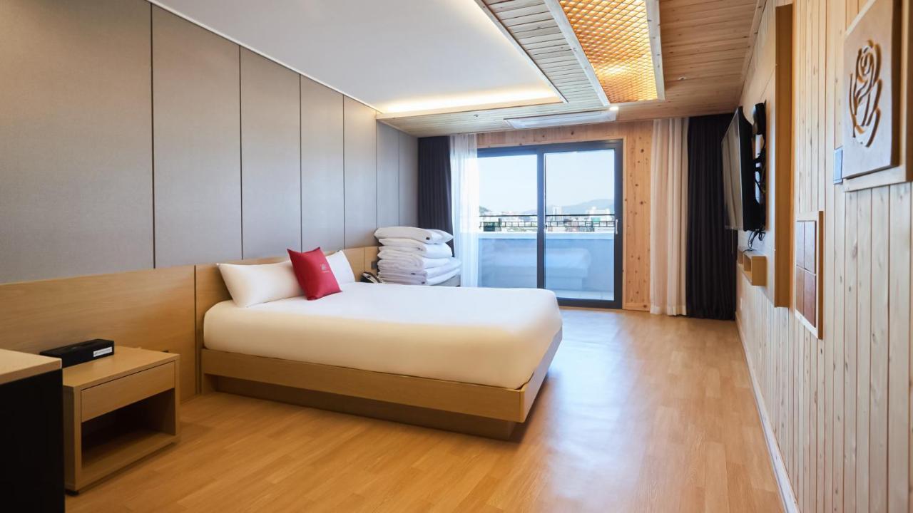Chuncheon Eston Hotel Ngoại thất bức ảnh