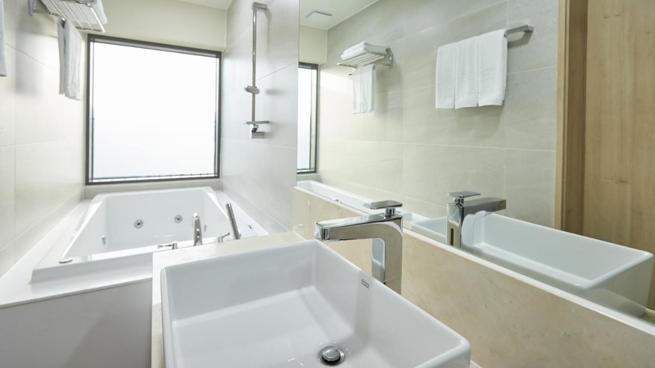 Chuncheon Eston Hotel Ngoại thất bức ảnh
