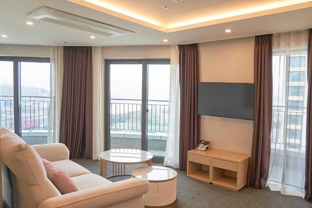 Chuncheon Eston Hotel Ngoại thất bức ảnh