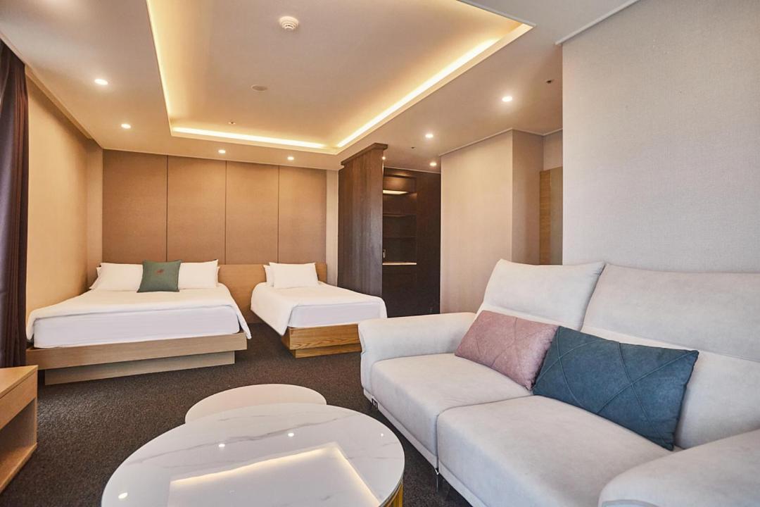 Chuncheon Eston Hotel Ngoại thất bức ảnh